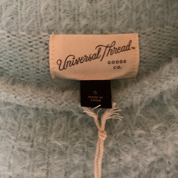 Target Universal Thread Plush Women’s Sweater | Small | Soft! - Picture 3 of 4